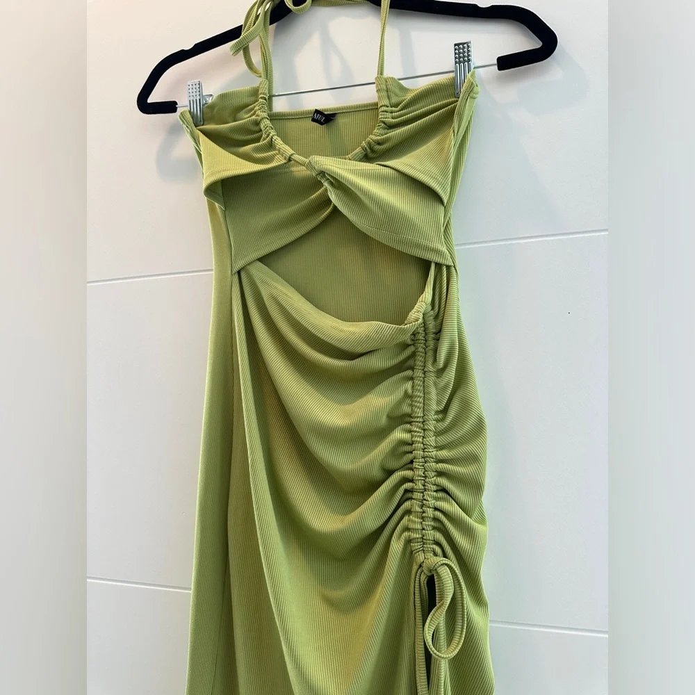 Zaful Green Cutout Ruched Midi Dress | Halter Neck | NWOT | Size S - Picture 9 of 12